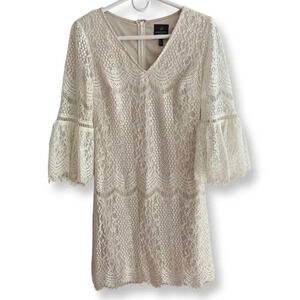 Adrianna Papell Lace Bell Sleeve Sheath Dress Size 2 Wedding Bridal Formal